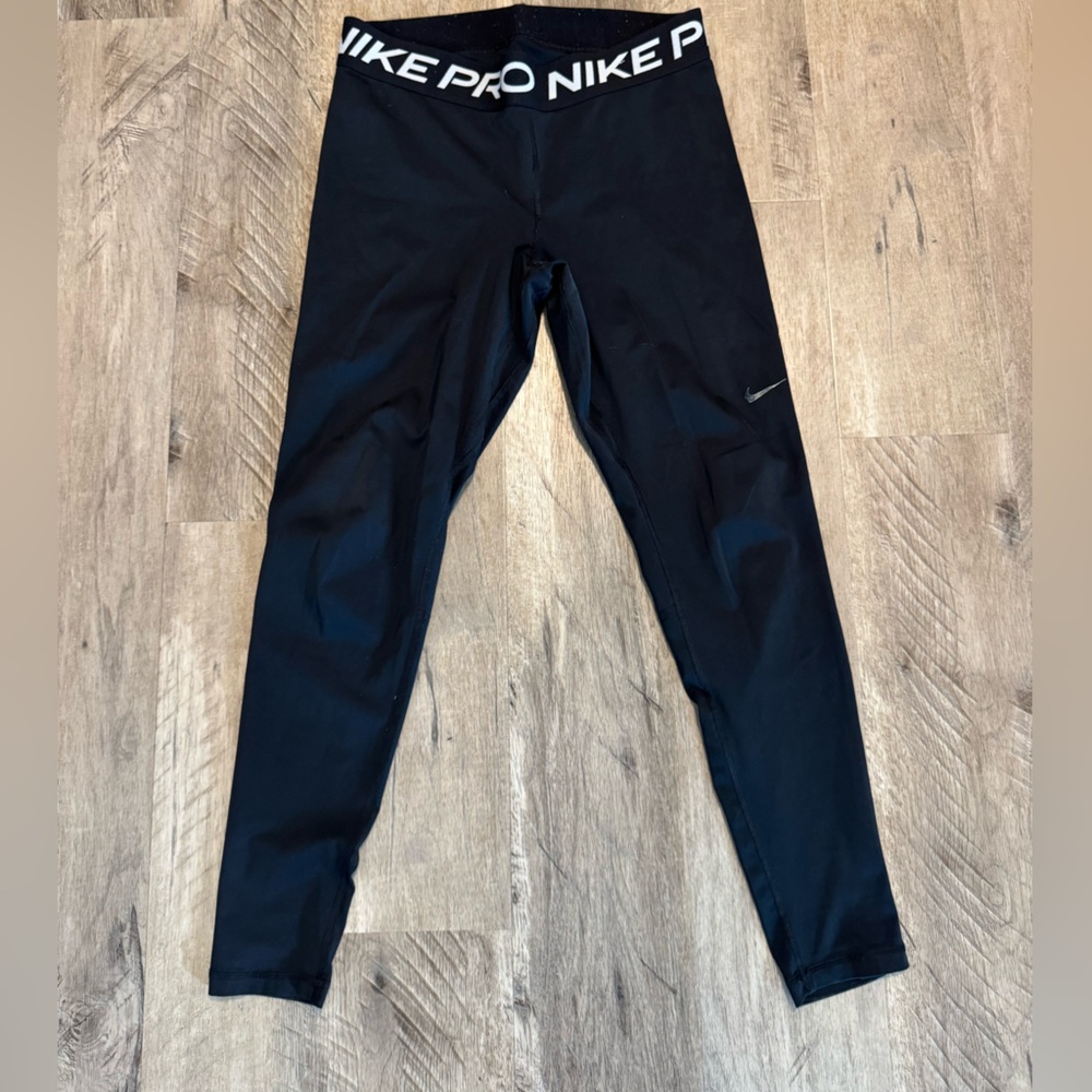 Nike Pro Black Athletic Leggings